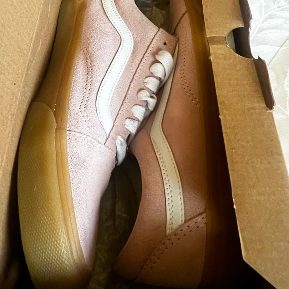 New Vans women’s old Skool shoes size 8.5 - Picture 2 of 5